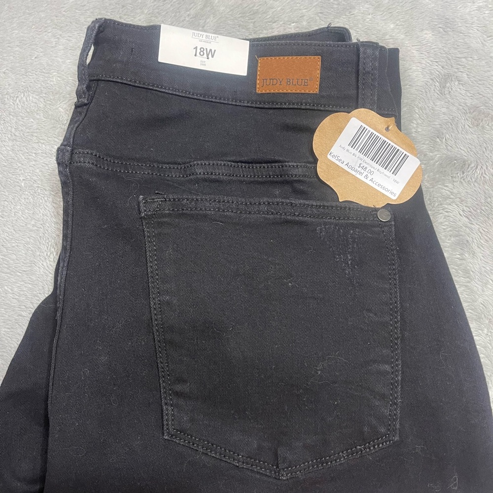 Women’s Judy Blue Boyfriend Fit Jeans